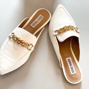 Steve Madden Forever Chain Pointed Toe Mule